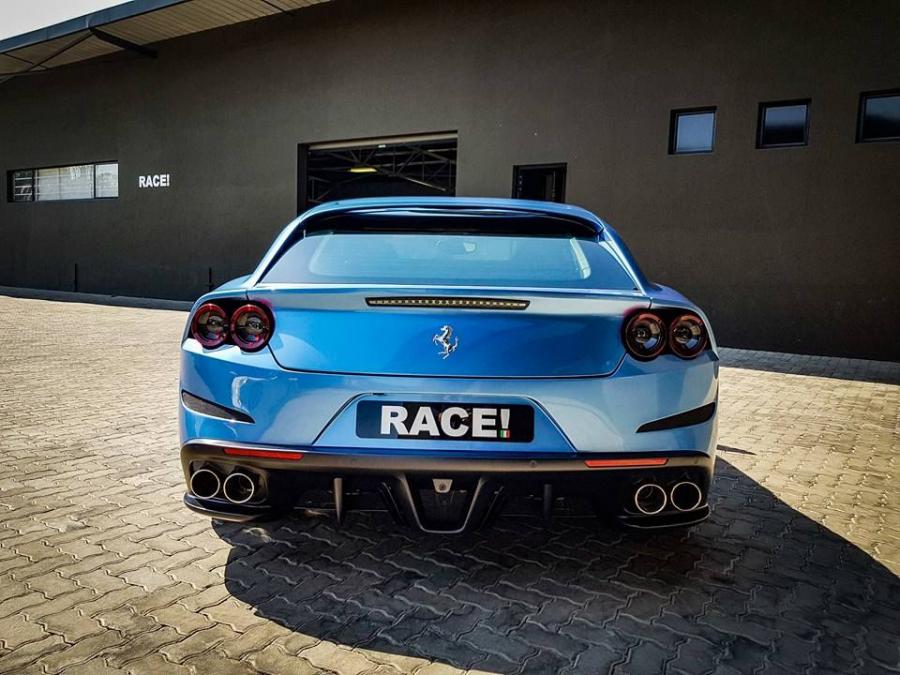  Ferrari GTC4Lusso by RACE! 2017 года  (фото 3 из 5)